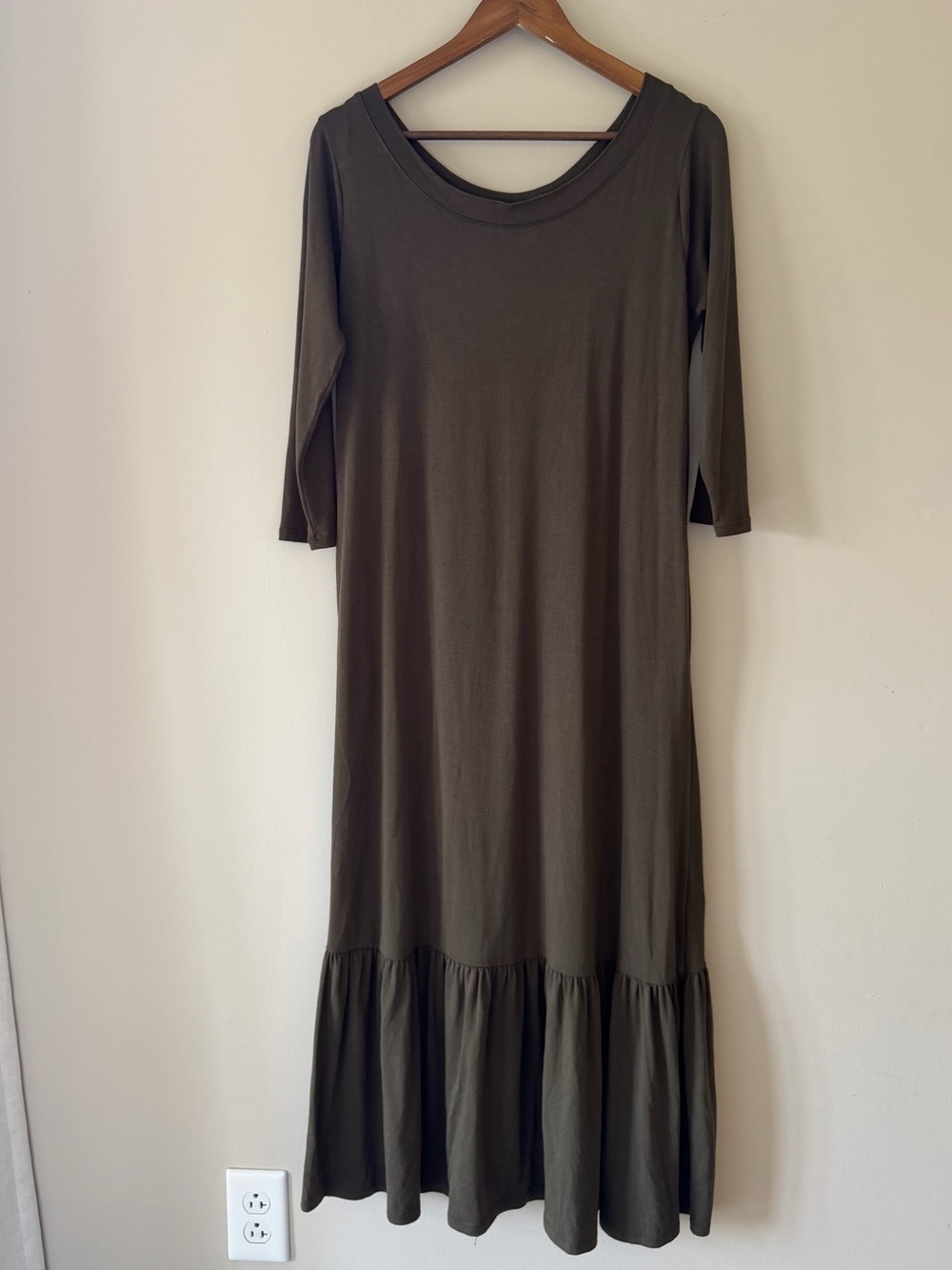 Zenana Outfitters Olive Green Maxi Dress with Ruffle Hem Size Medium